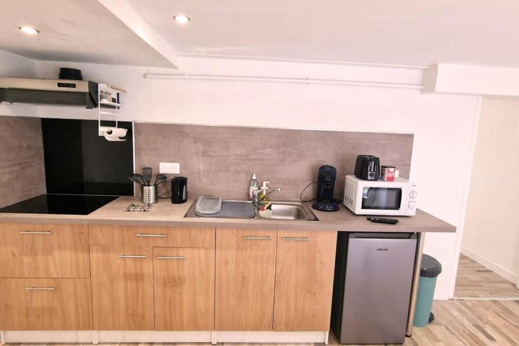 Maison Aurillac - 2 Chambres - Parking Gratuit Bagian luar foto