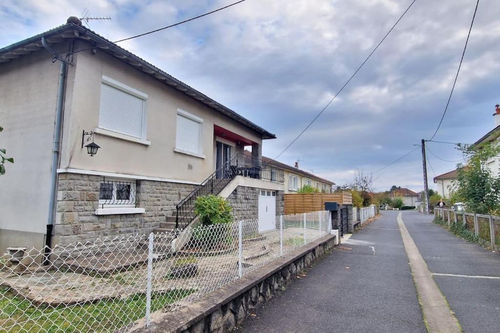 Maison Aurillac - 2 Chambres - Parking Gratuit Bagian luar foto
