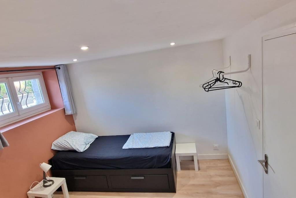 Maison Aurillac - 2 Chambres - Parking Gratuit Bagian luar foto